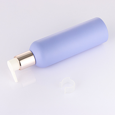 Stile amichevole dell'ANIMALE DOMESTICO 150ml 200ml 250ml 8 once di Eco il nuovo ha glassato la bottiglia viola della stampa della pompa dell'oro del gel della doccia della lozione del lavaggio del corpo
