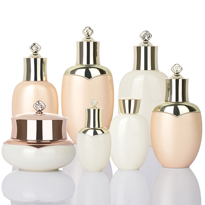 Imballaggio unico del vestito di Skincare della bottiglia della lozione del toner del barattolo 100ml 120ml 150ml della crema di fronte 50ml dell'oro di lusso
