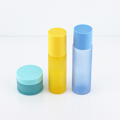 L'imballaggio cosmetico ecologico mette il vestito del barattolo di crema per la cura del viso da 155 ml