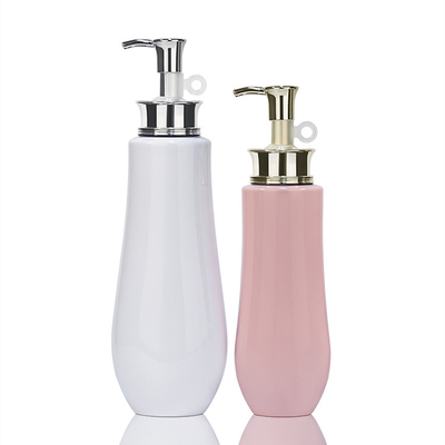 L'unità bianca di rosa dell'ANIMALE DOMESTICO di lusso di 300ml 500ml 700ml popolare personalizza la bottiglia di Logo Gold Pump Plastic Shampoo