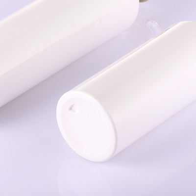 ANIMALE DOMESTICO di alta qualità intorno alle bottiglie di plastica d'imballaggio cosmetiche senz'aria vuote dello sciampo della lozione della leva di regolazione bianca con Diamond Cap