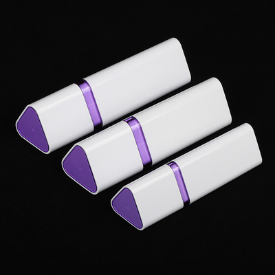 L'imballaggio cosmetico di timbratura caldo mette Violet Serum triangolare