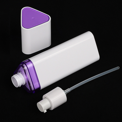 L'imballaggio cosmetico di timbratura caldo mette Violet Serum triangolare