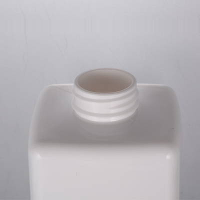 Bottiglie d'imballaggio dello sciampo della leva di regolazione di prezzo franco fabbrica 100ml 150ml 200ml 300ml 400ml 500ml del sapone della radura dello skincare di plastica della lozione